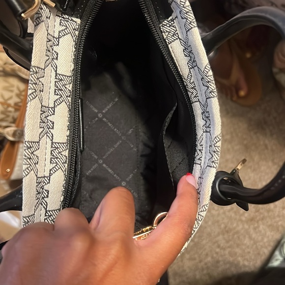 Michael Kors Purse - Picture 4 of 5